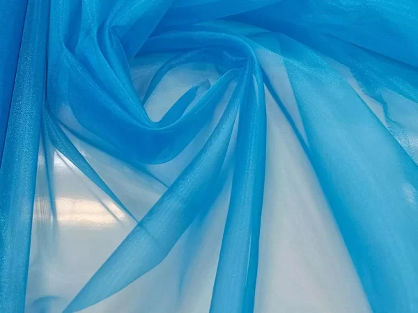 Conheça a delicadeza do tecido organza