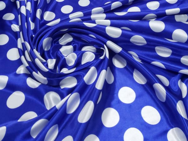 Descubra as maravilhas do tecido cetim estampado