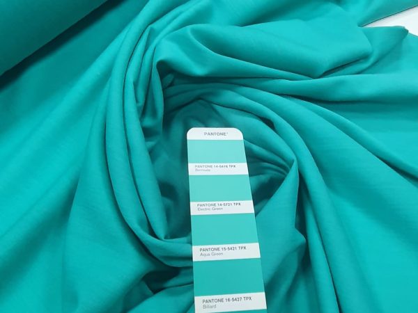 Descubra as possibilidades do tecido viscolinho liso ou misto