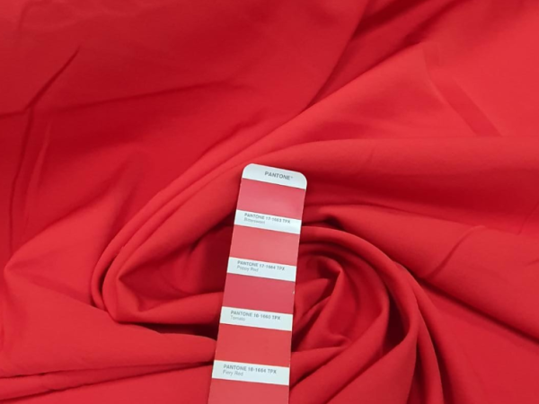 Alfaiataria de Luxo: Quais São os Melhores Tecidos para Confeccionar Trajes Sob Medida?