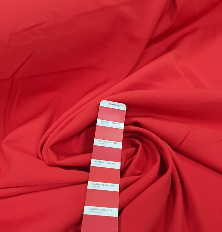 Alfaiataria de Luxo: Quais São os Melhores Tecidos para Confeccionar Trajes Sob Medida?