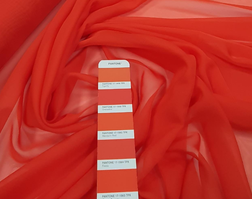 Quais são as características encantadoras da palha de seda?