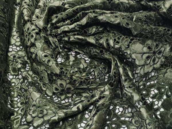 Renda Guipir: Por que é a favorita para vestidos?