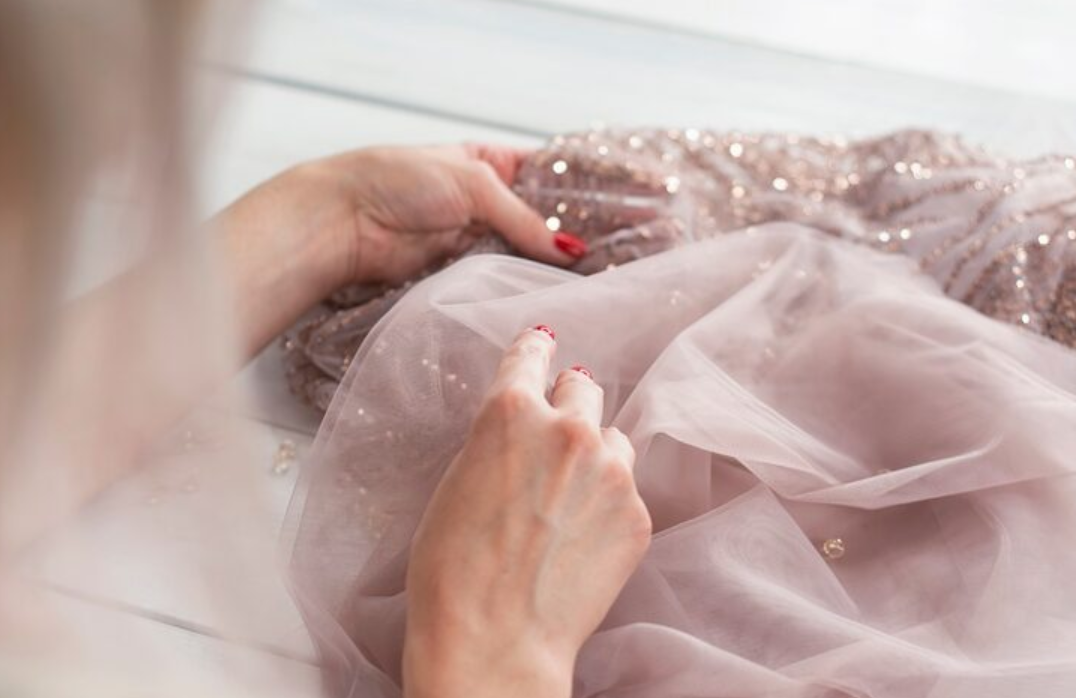 Como combinar tecido organza em produções delicadas e sofisticadas?